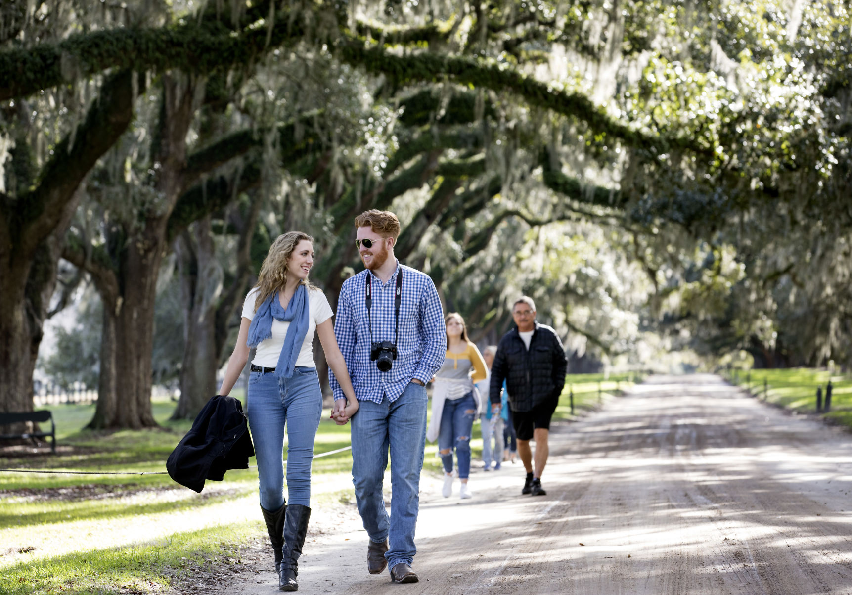 Boone Hall visitors.jpg